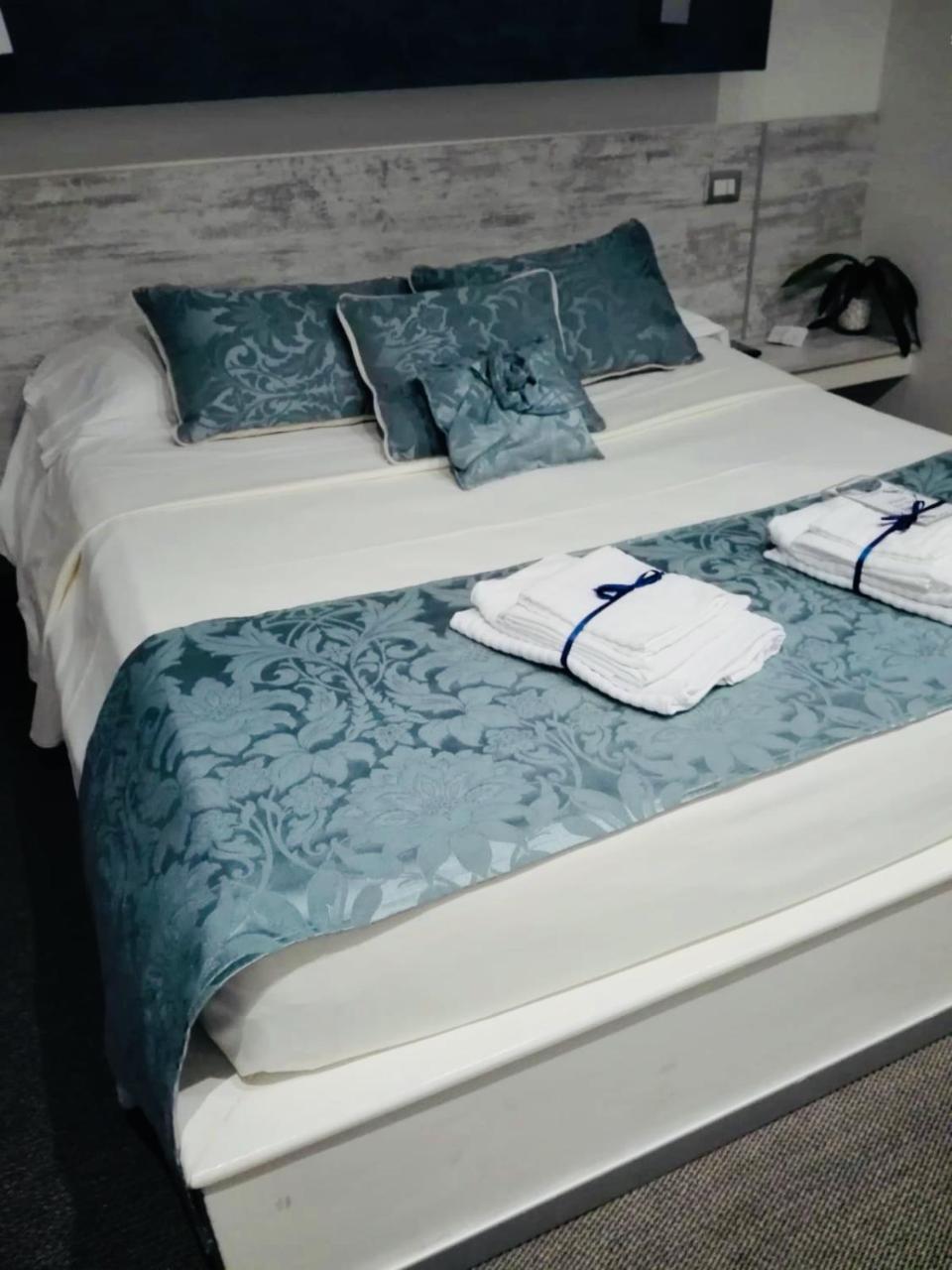 Hotel Relais San Pietro Rzym Zewnętrze zdjęcie